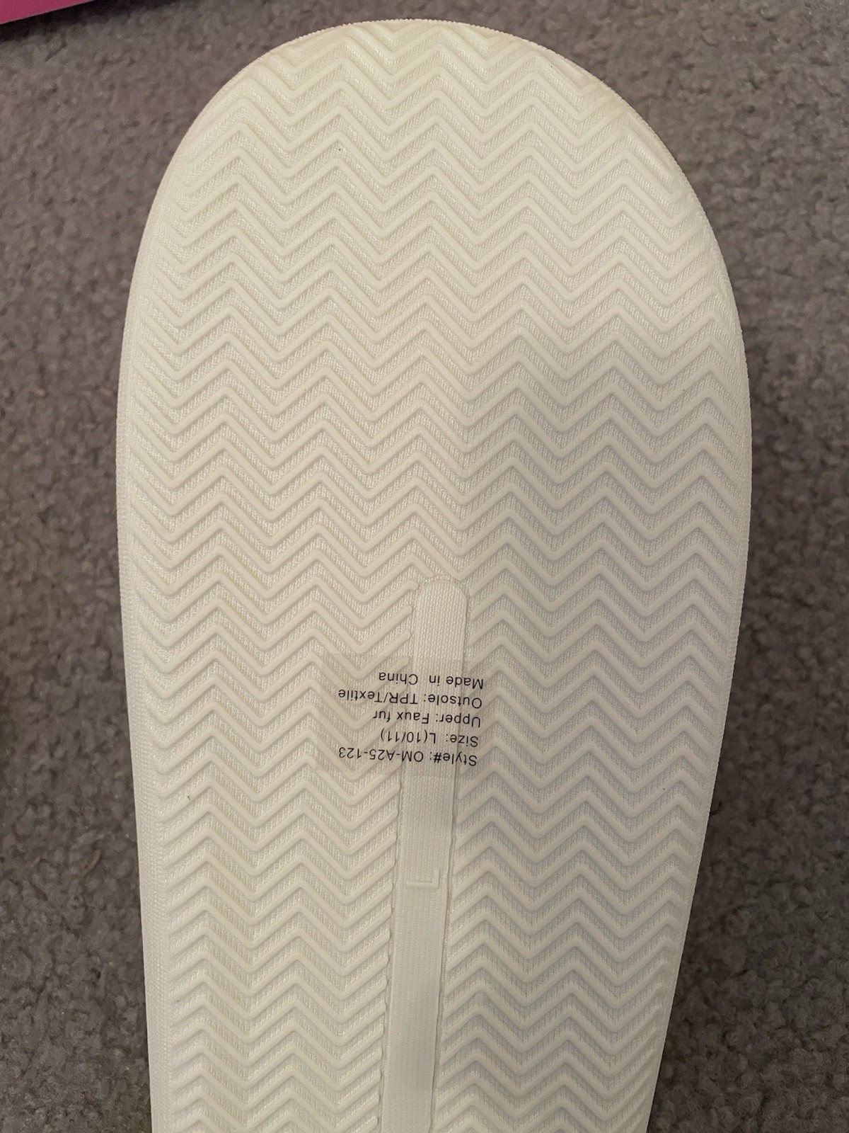 Olivia Miller Holiday Penguin Scuff Slipper womens Large L 10/11 New In Box Shoe