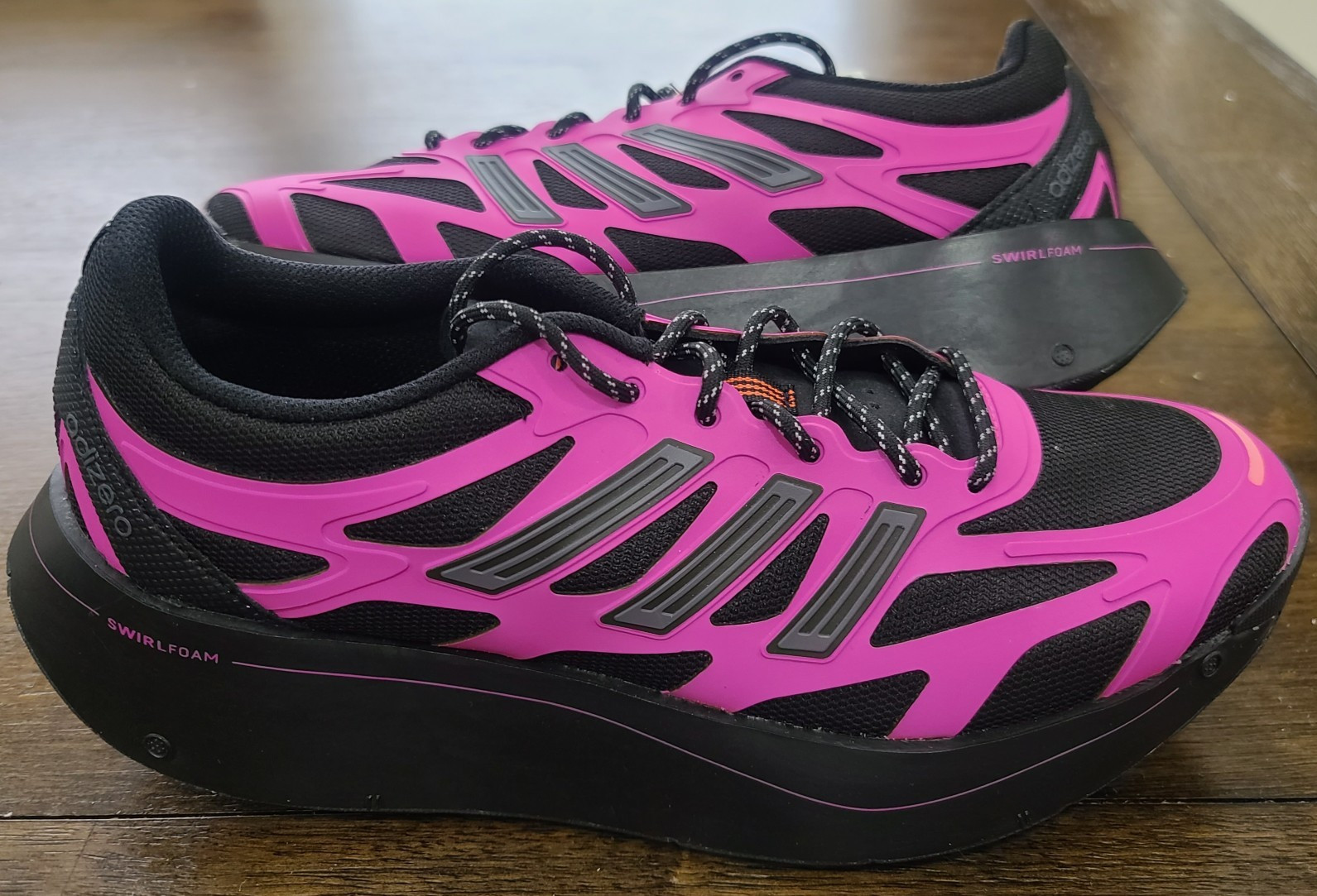 adidas Adizero Aruku Black Semi Lucid Fuchsia (Women’s)