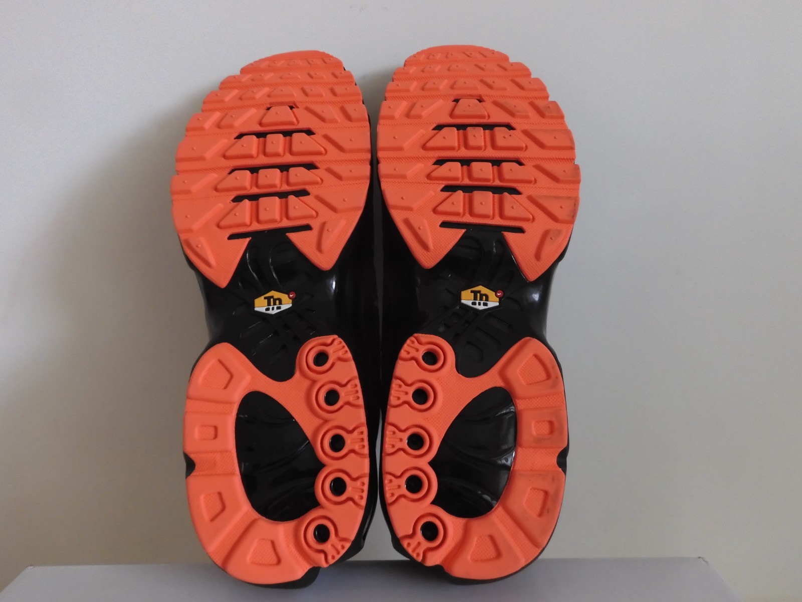 Nike Air Max Plus By You Black-Rust Womens Sz 14/ Mens Sz 12.5 [HF0665-900]