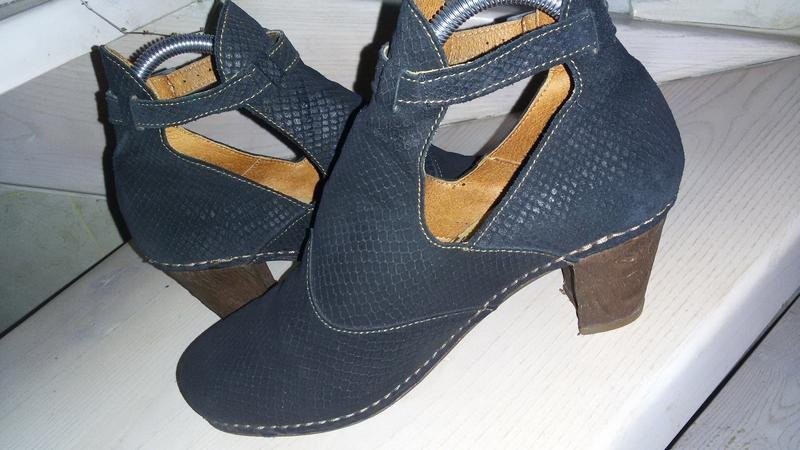 women the art company ankle boots black suede 40