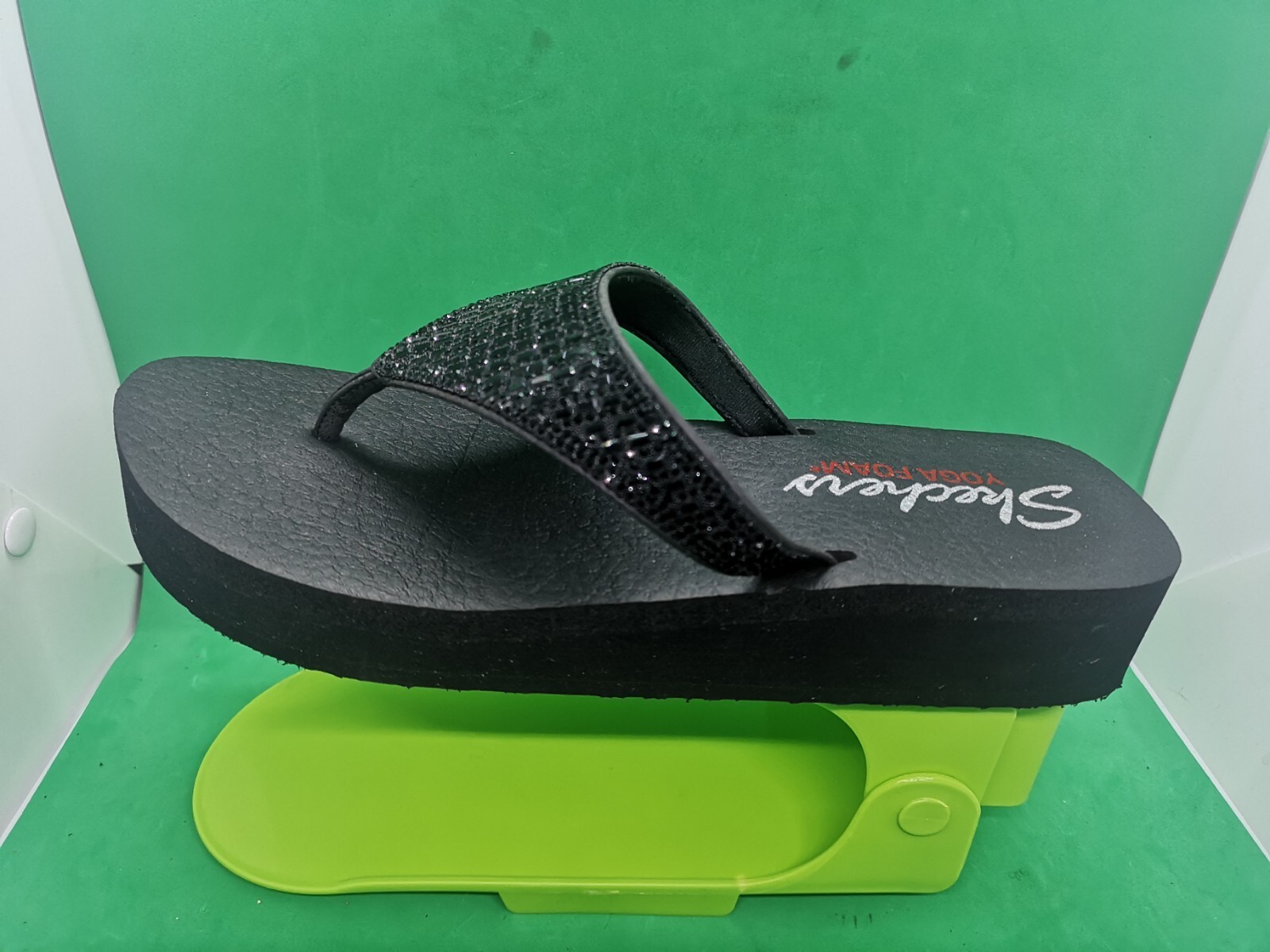Skechers Yoga Foam 31601 Slip On Thong Flip Flop Sandals Women Sz 10 Black bling