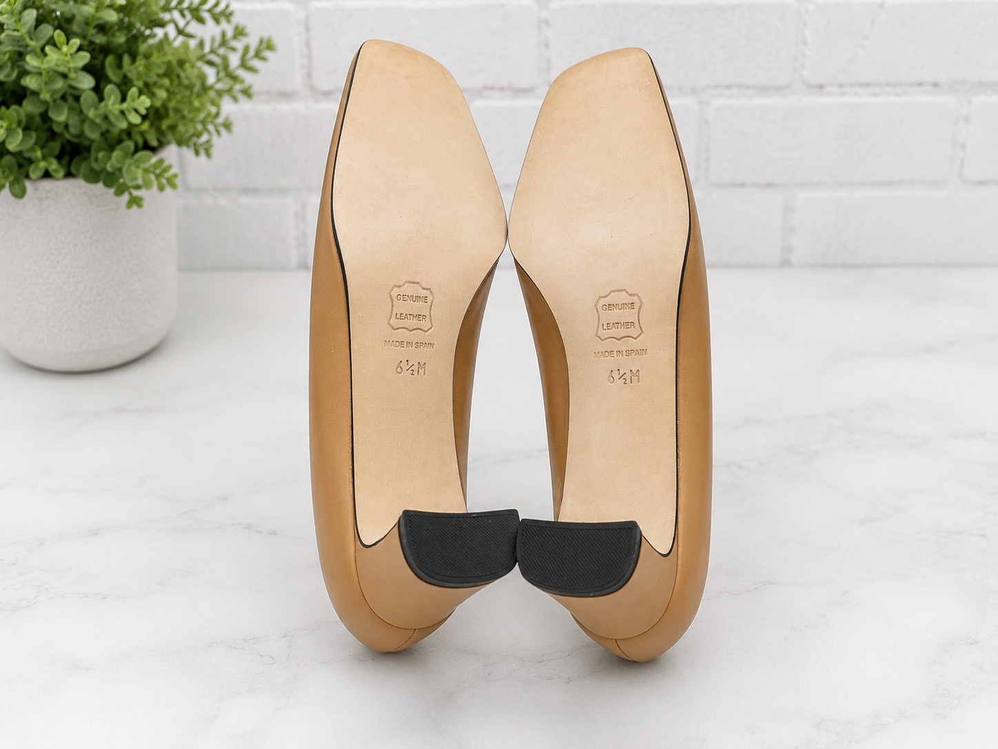 New in Box (NIB) Talbots Rikki Leather Pumps