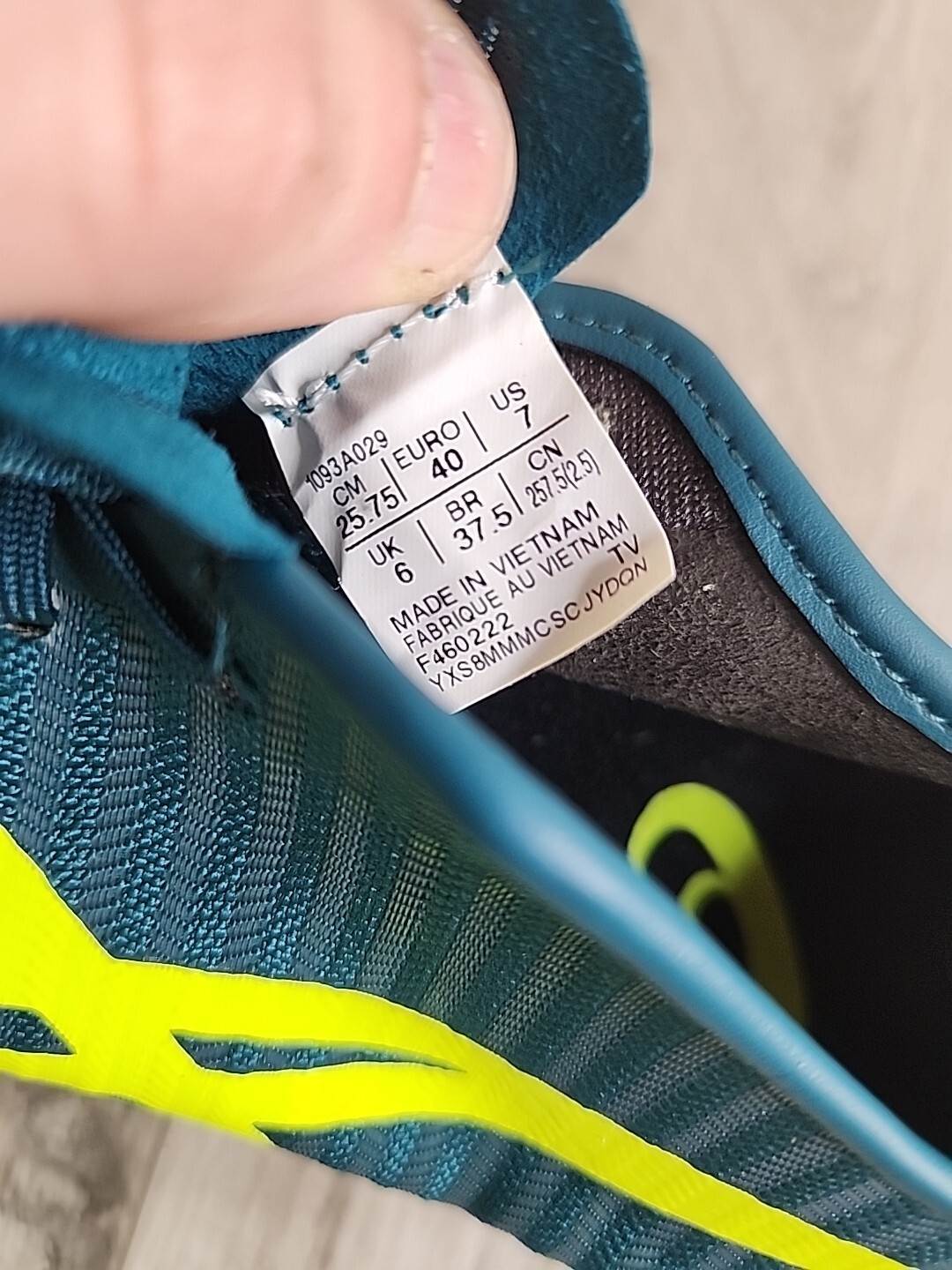 Asics Women’s Size 7 Track and Field Running Spikes F460222 – 25.75 cm