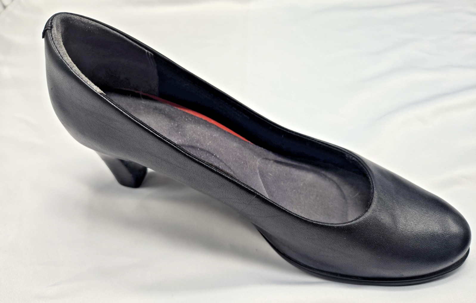 Rockport Women’s Total Motion Trutech Plain Black Leather Comfort Pump Heels 8