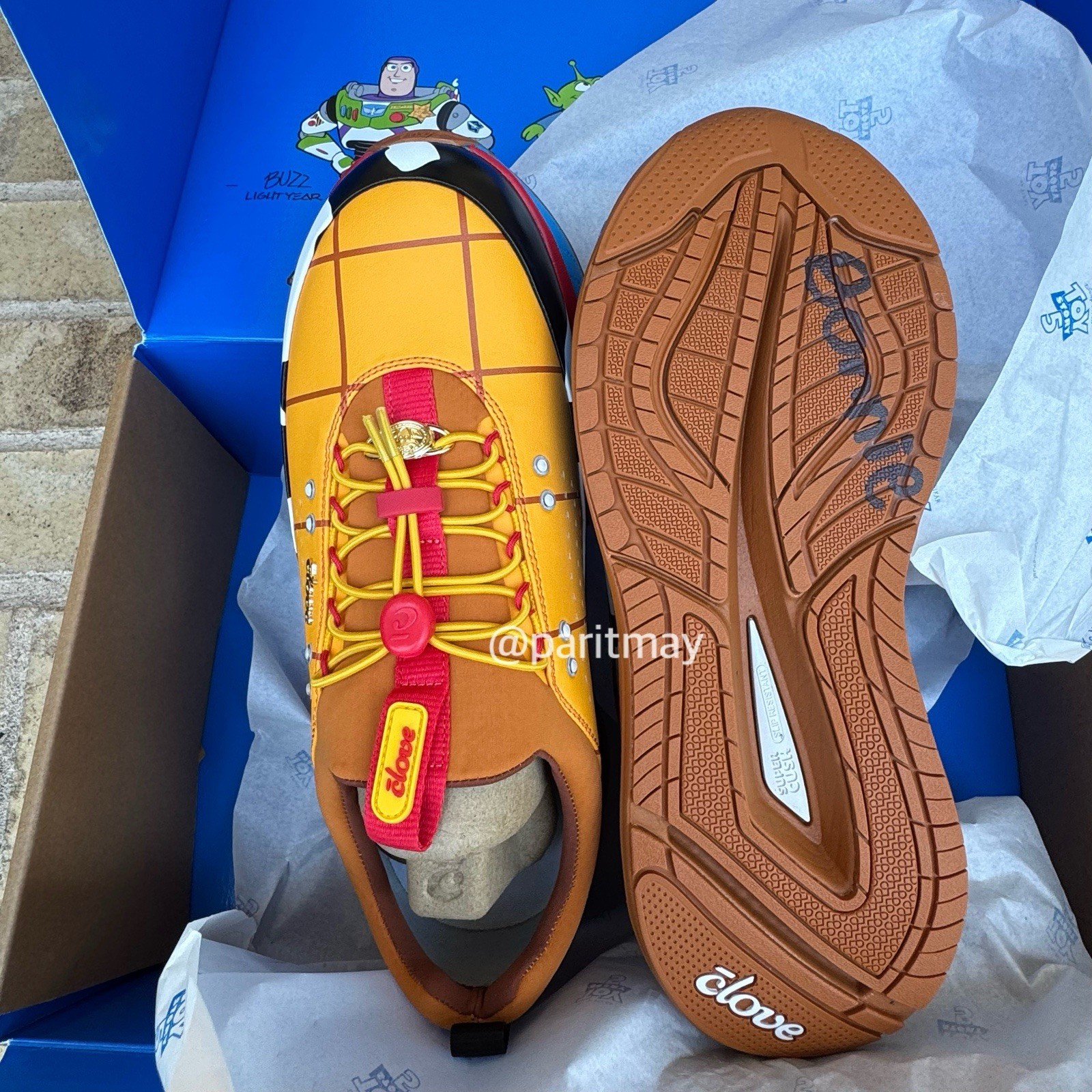 Ćlove Women’s Disney Pixar’s Toy Story 5 Woody W10/ M8 (NEW IN BOX)