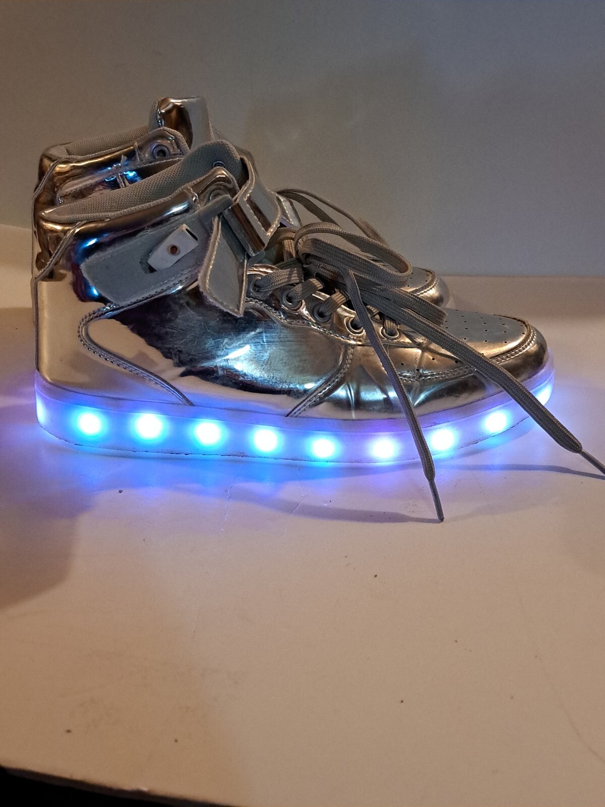 Odema Unisex Shoes High Top Sneakers for Unisex Silver Size 9.5 Light Up WORKS