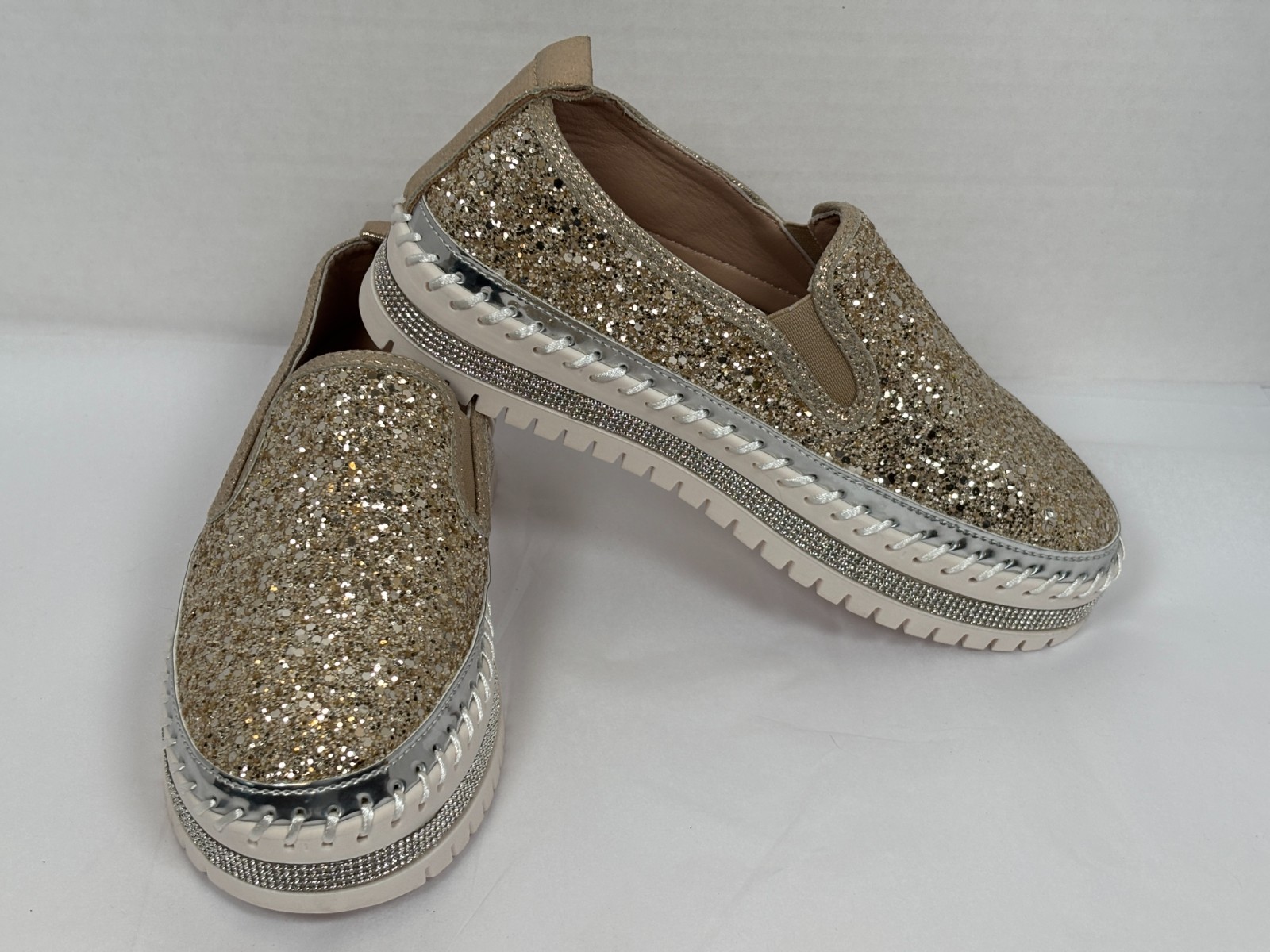 New Women’s Size US 5 EU 35 Slip On Sequins Rhinestones Sparkly Platform Shoes