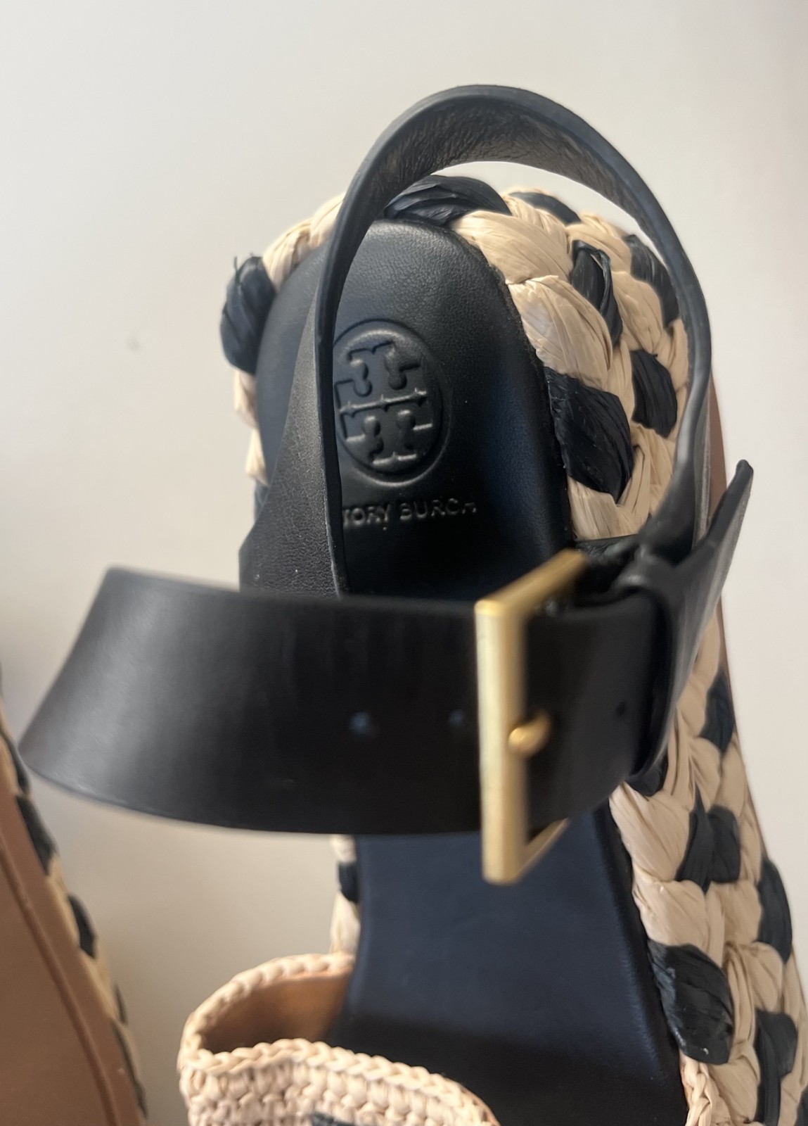 Almost New~Tory Burch Black/Natural Everly Woven Raffia Flatform Sandals Shoes~8