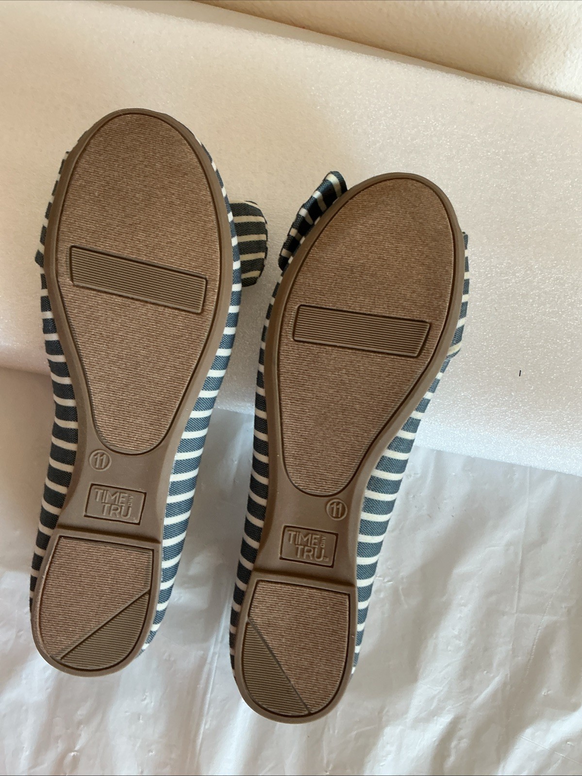 Time and Tru Womens Blue and White Striped Bow Ballet Flats Size 11