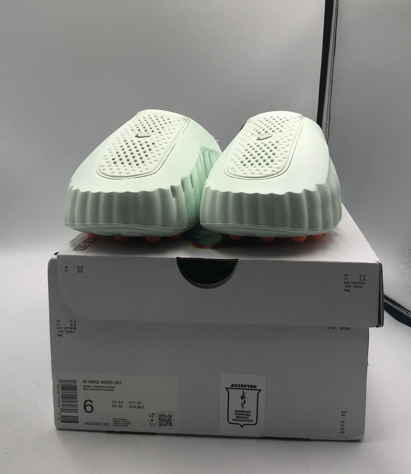 Nike Mind 001 HQ4309-300 Womens US 6 Comfort Shoes Barely Green Pregame Mules