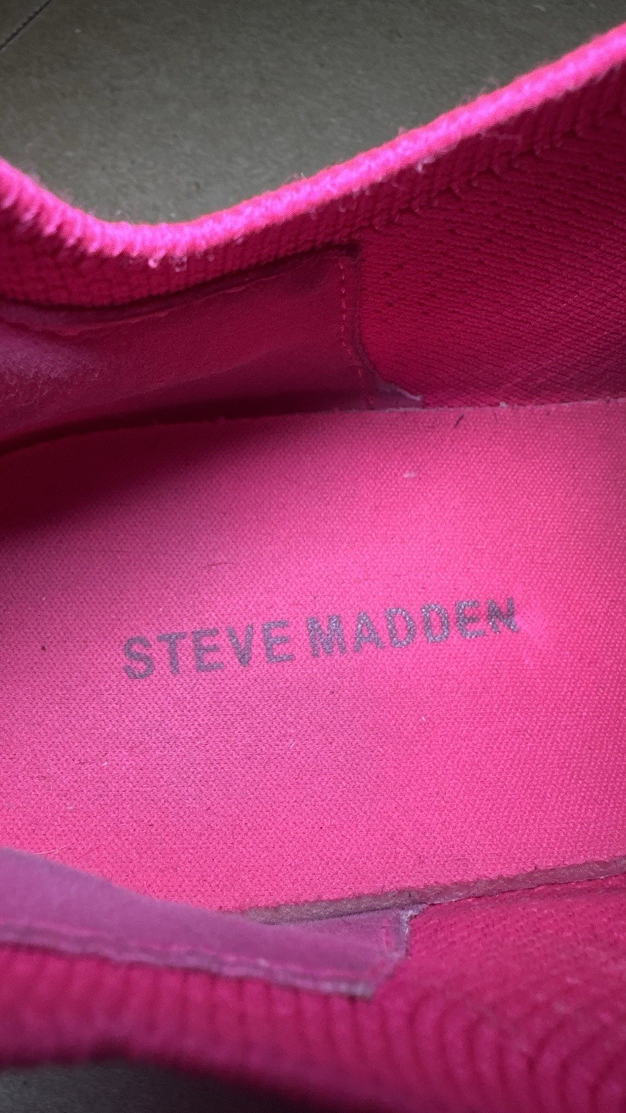 Steve Madden SM NY 90 Pink Sneakers Women’s Size 5M – Used