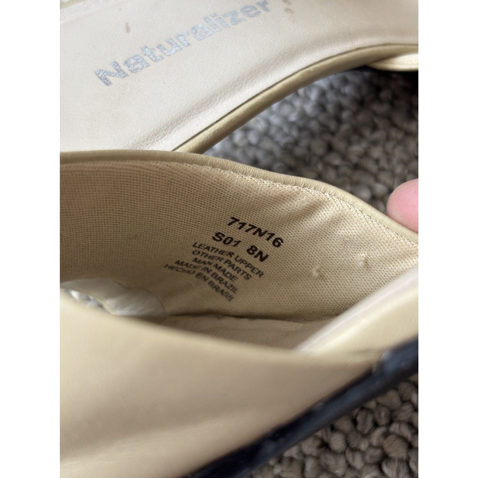 Vintage 90s Naturalizer Cream Kitten Heel Mules Size 8N
