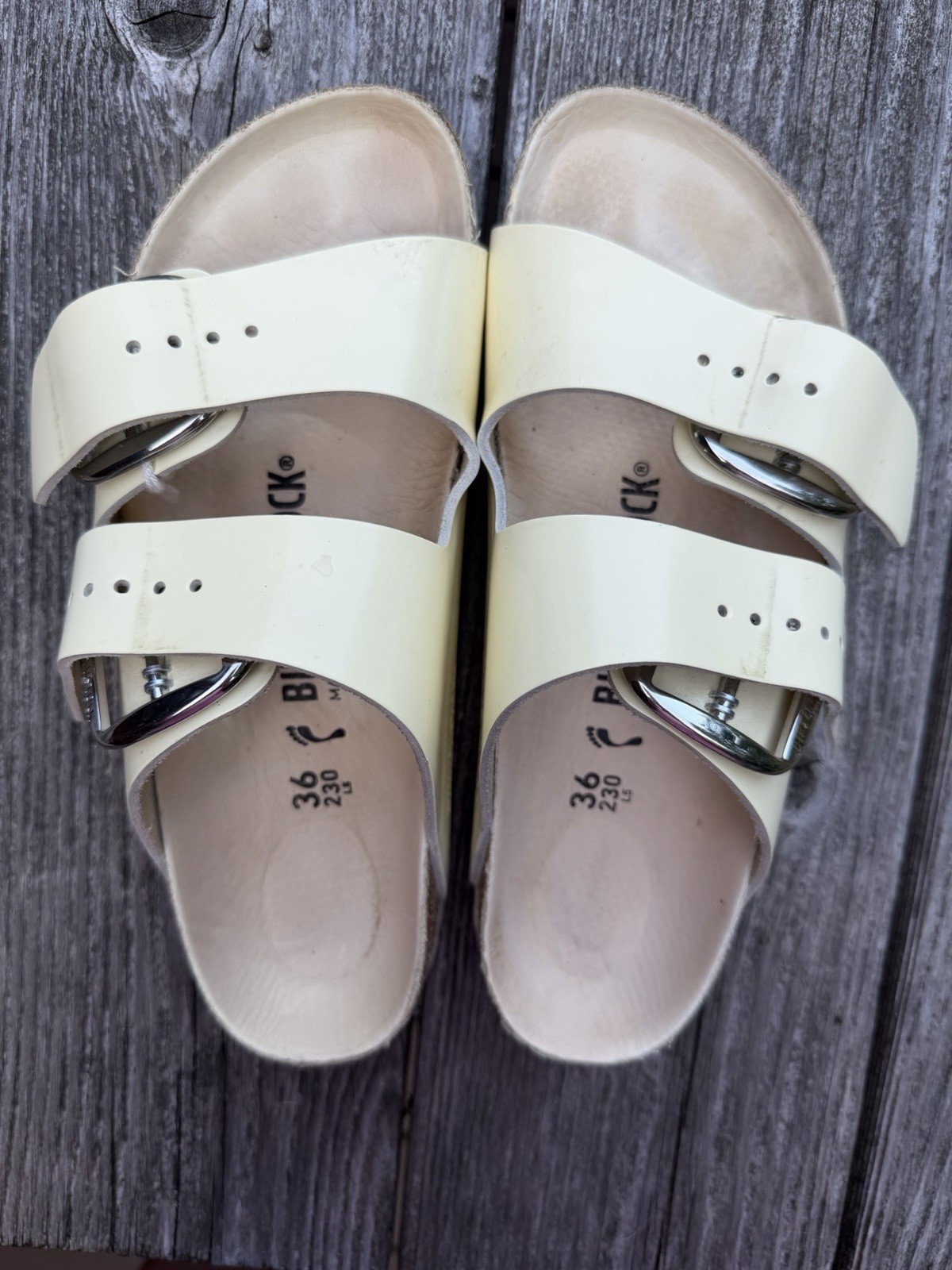 Birkenstock Arizona Big Buckle High Shine Ecru. Size 36. Perfect Summer Sandal