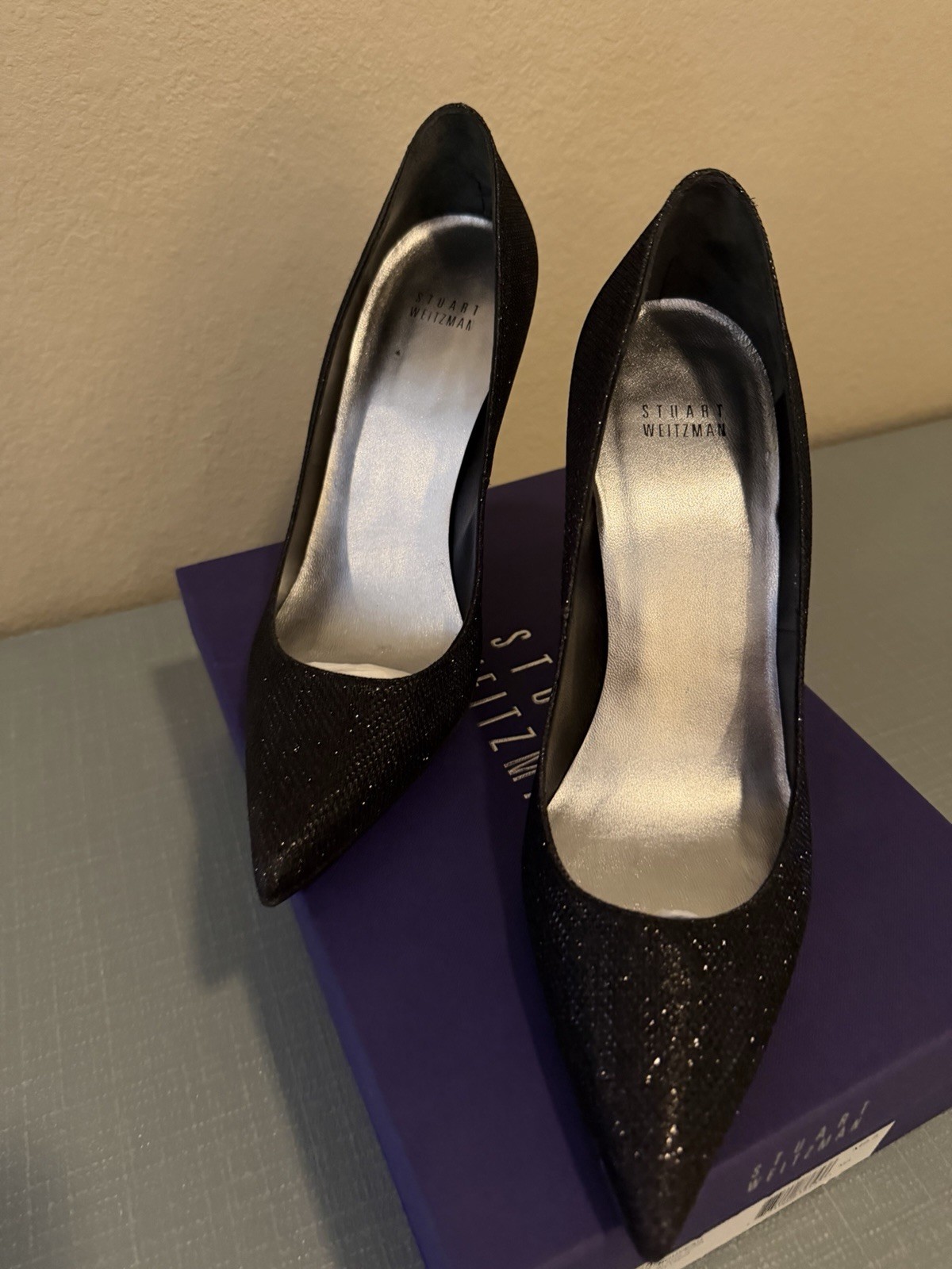 NEW Stuart Weitzman
