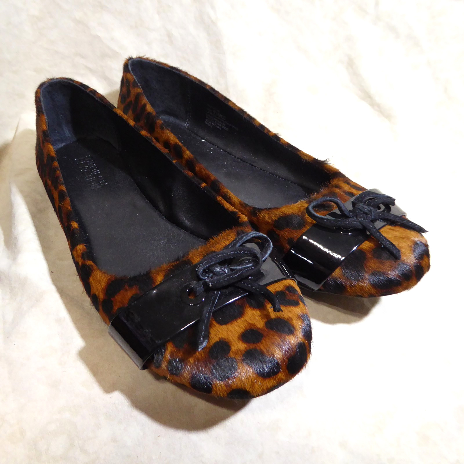 🥿 Kenneth Cole Reaction Ballet Flats sz 9.5 M Leopard Calf Hair; Bow Straps