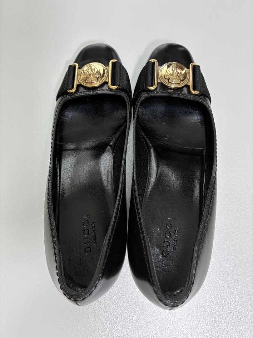 GUCCI Black Leather Pumps Size 23cm 9in Gold Emblem High Heels