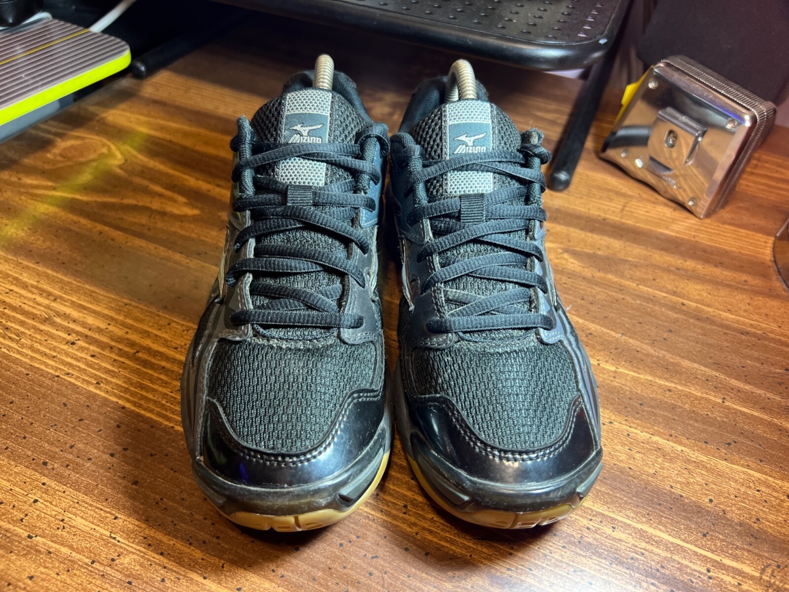 Mizuno™ ~ Wave Bolt 4 Volleyball Shoes ~ Women Sz 6.5 Medium
