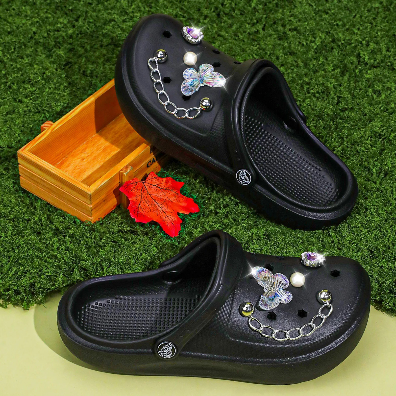 Ladies’ Clogs Outdoor and Indoor, Lightweight Two-way Wear Garden Shoes