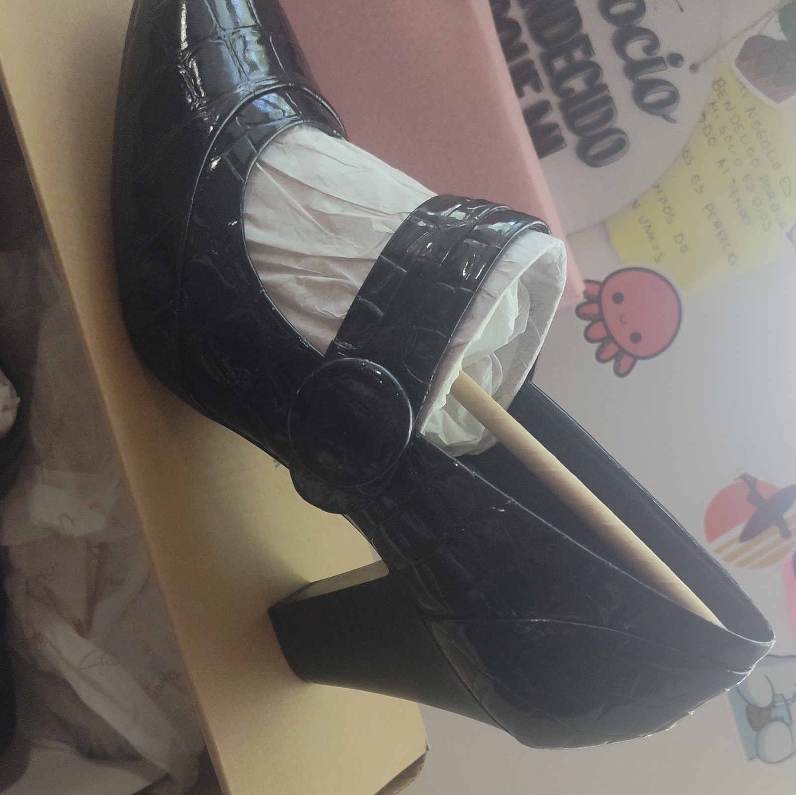 Clarks Women’s Black Crocodile Mary Jane Buckle Strap Round Toe Heel 7.5M NIB