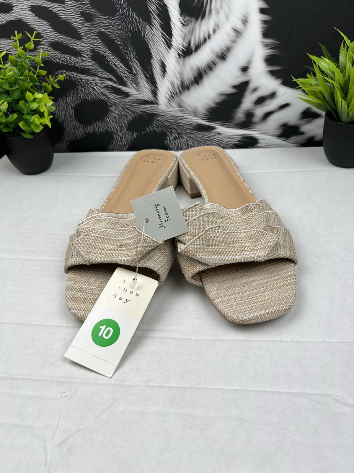 A New Day Lyta Beige Woven Raffia Ruffled Low Block Heel Slides Size 10