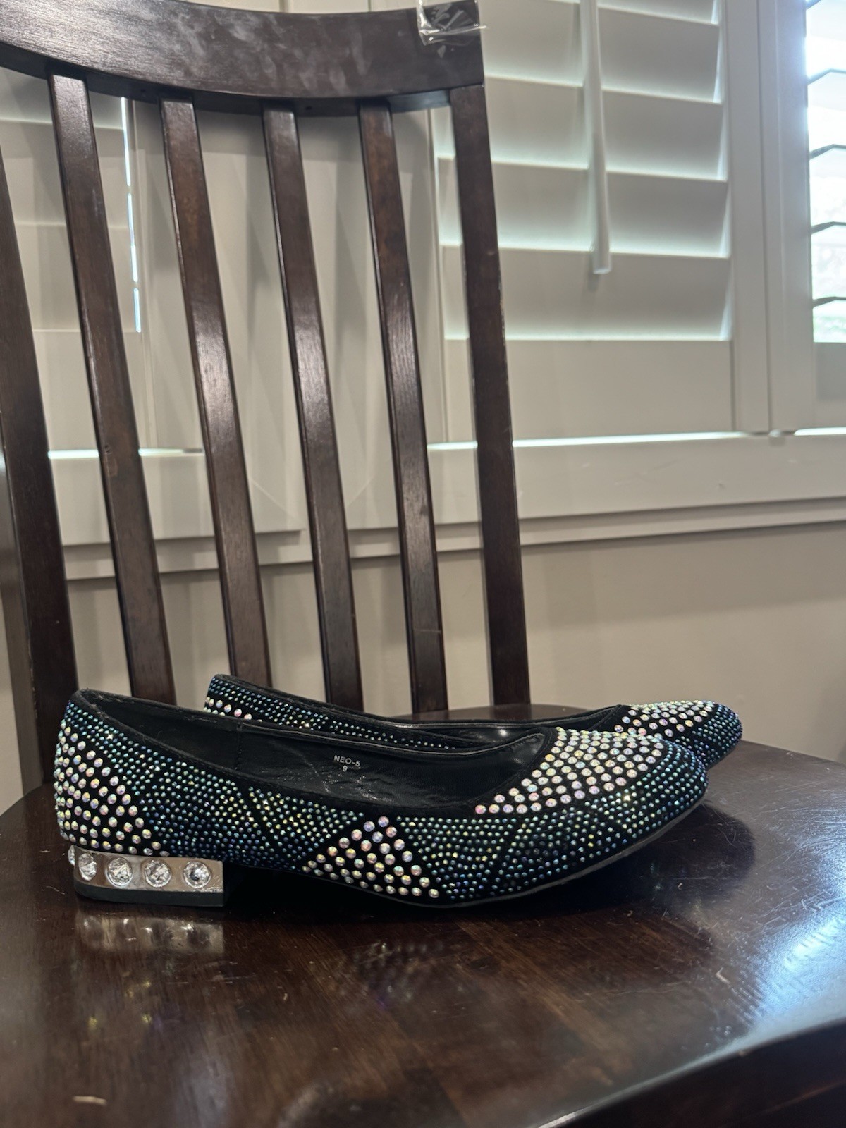Mascotte Black Synthetic Rhinestone Slip-On Flat Round Toe Flats Women’s 8