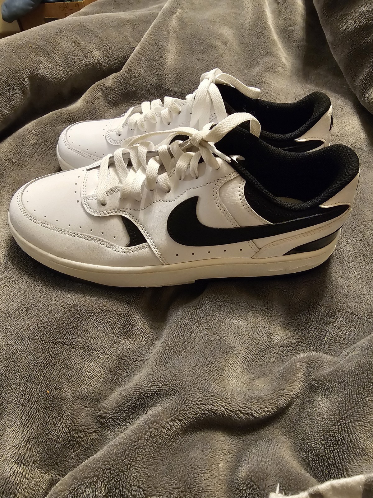 Nike Gamma Force Womens White Black DX9176-100 Athletic Sneaker Shoes