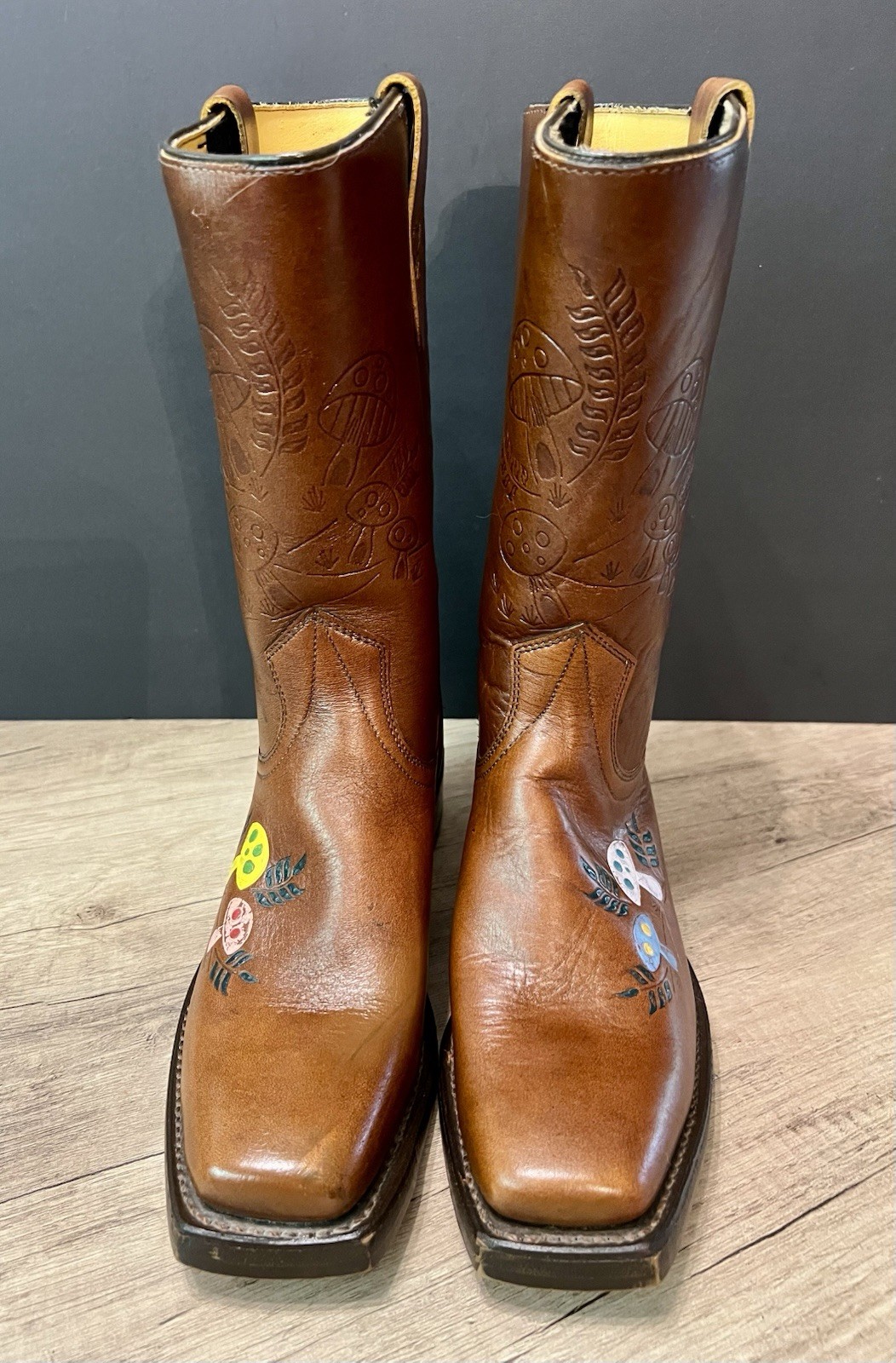 Wrangler Vintage Mushroom Campus Boots Women’s 8 RARE Gold Lettering USA 🍄