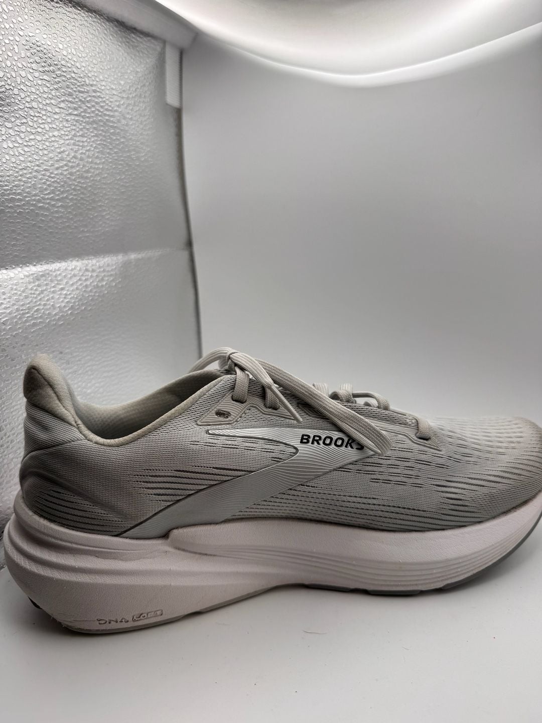 Brooks Revel 6 Oyster/Alloy/White Women’s Running Shoes