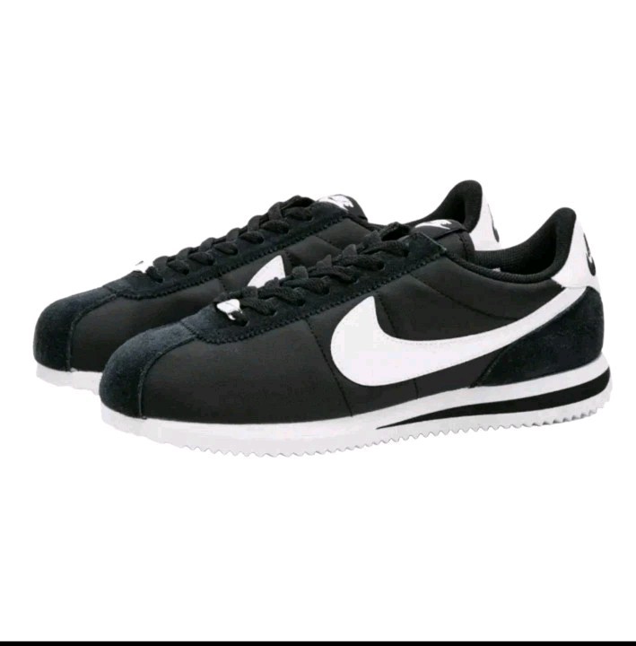 Women’ Size 9.5 /mens 8 Nike Cortez TXT Nylon Black White OG DZ2795-001