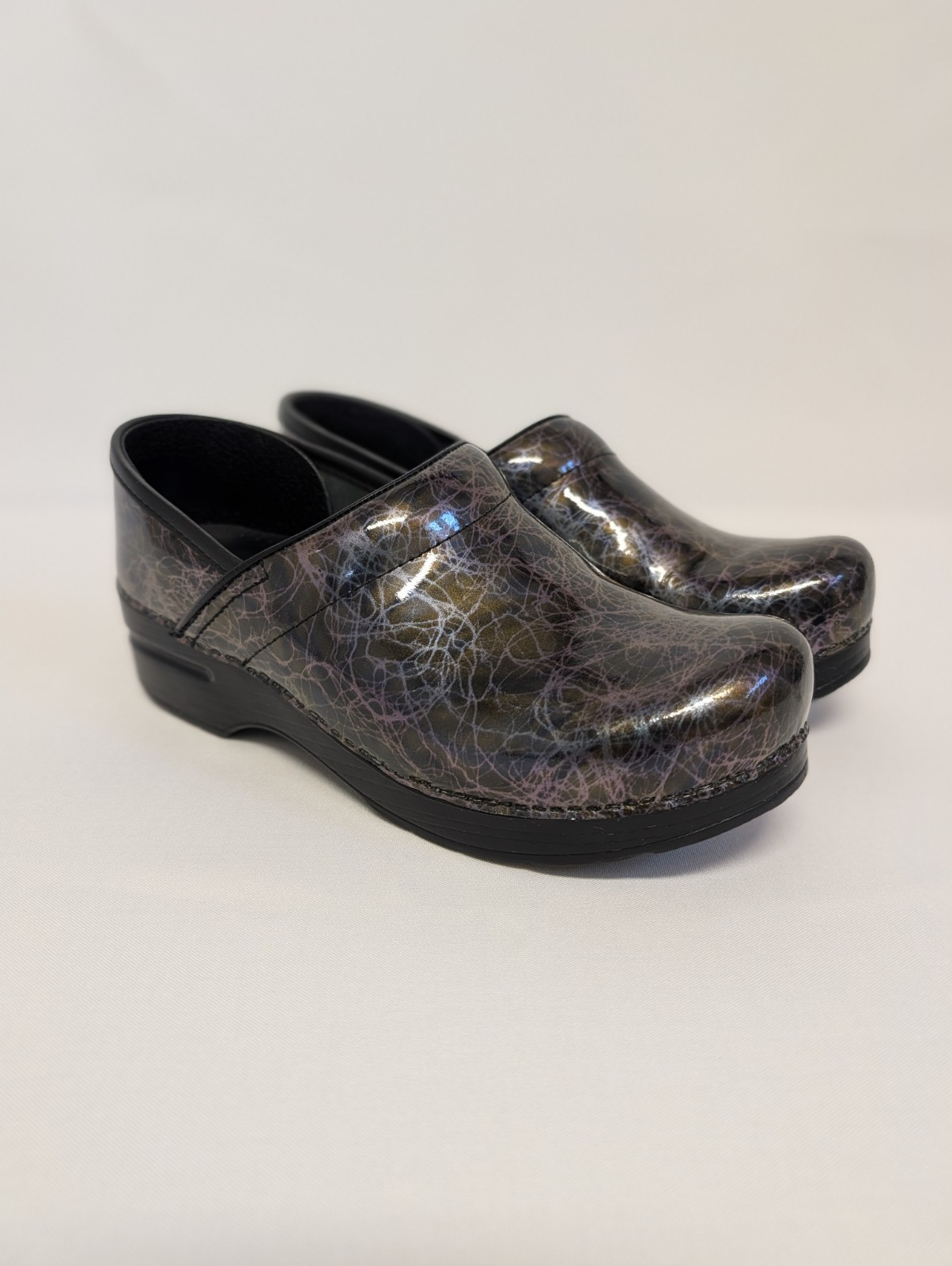 Dansko Professional Women’s Leather Clogs Slip Resistant Abstract EU 39 US 8.5