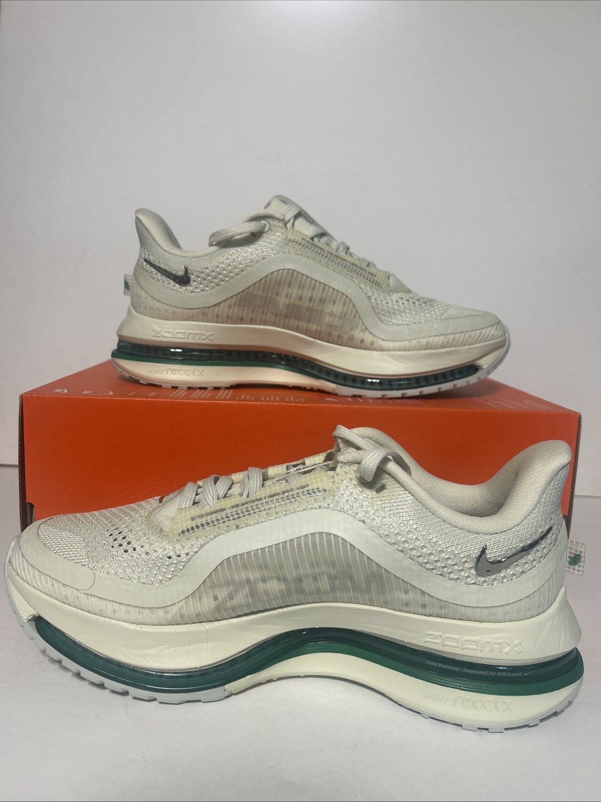 Nike Pegasus Premium Women’s Shoes Sea Glass / Sliver HQ2593-008 New Box No Lid