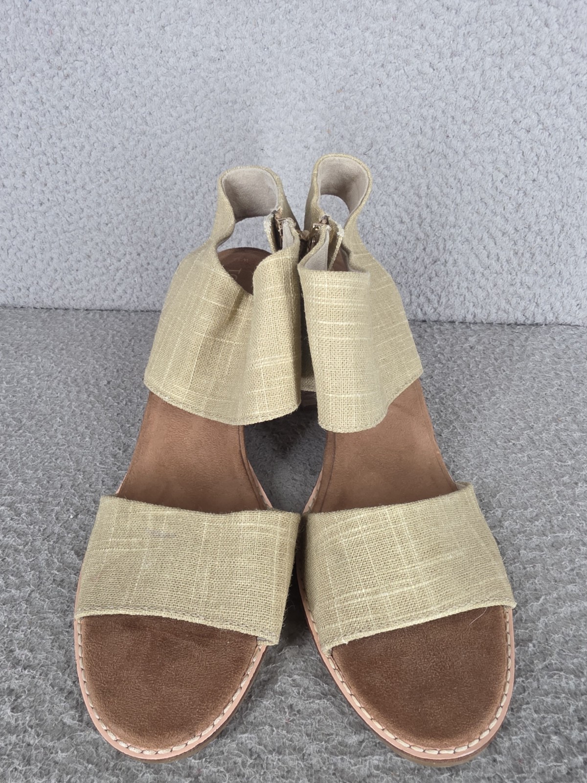 Women’s Toms High Heel Taupe Open Toe Ankle Strap Sandals Size 11 Majorca