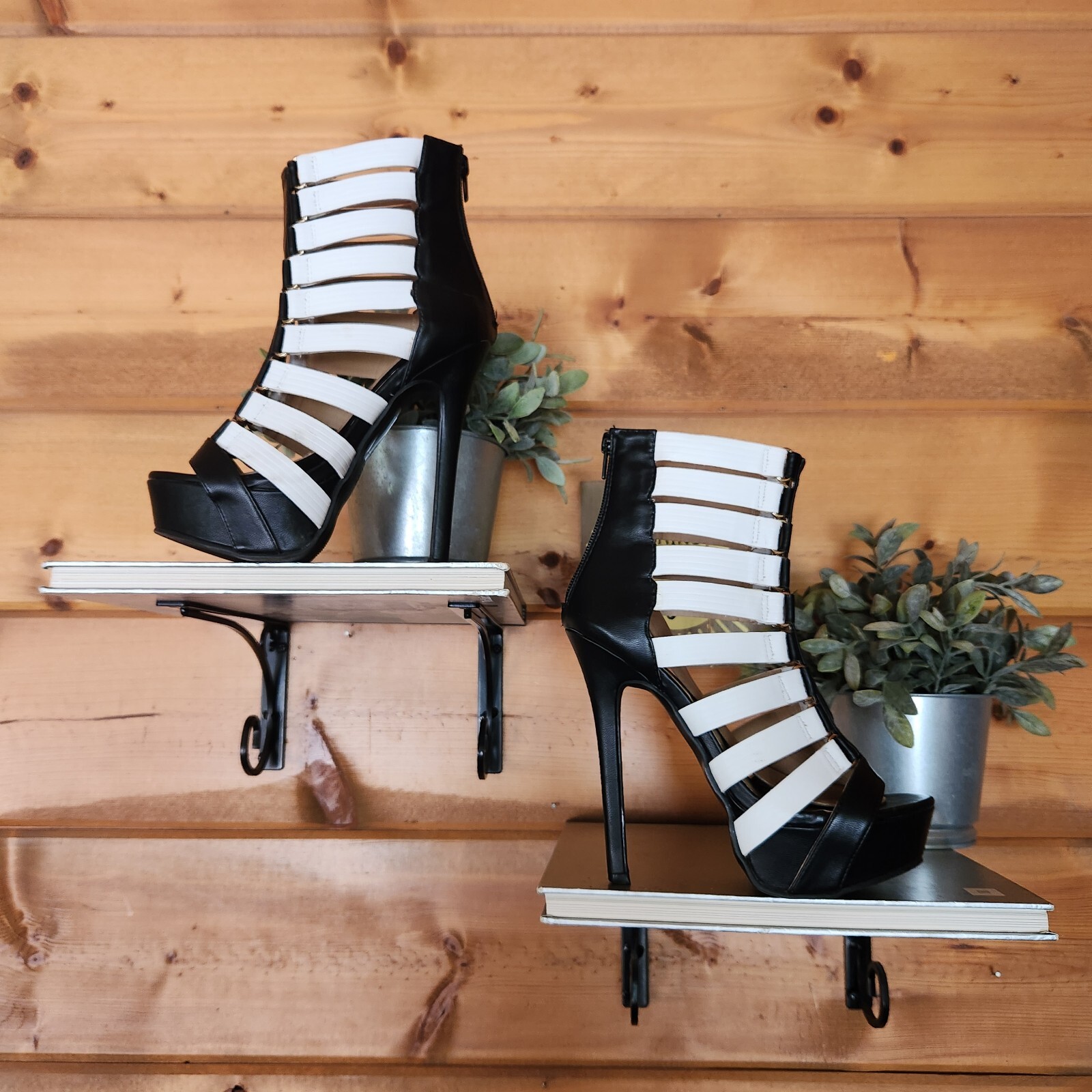 Shoe Republic La Gladiator Platform Pumps Stiletto Strappy Caged Heels Size 6.5