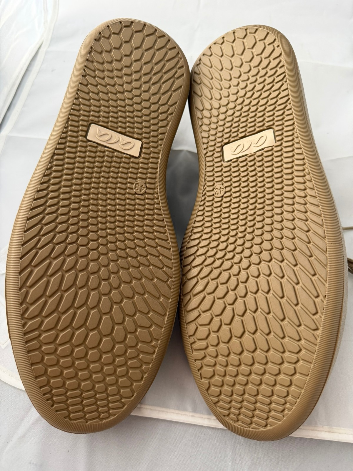 Ara Women’s Fabio Sneaker – Beige Suede, Size Women 10 NEW