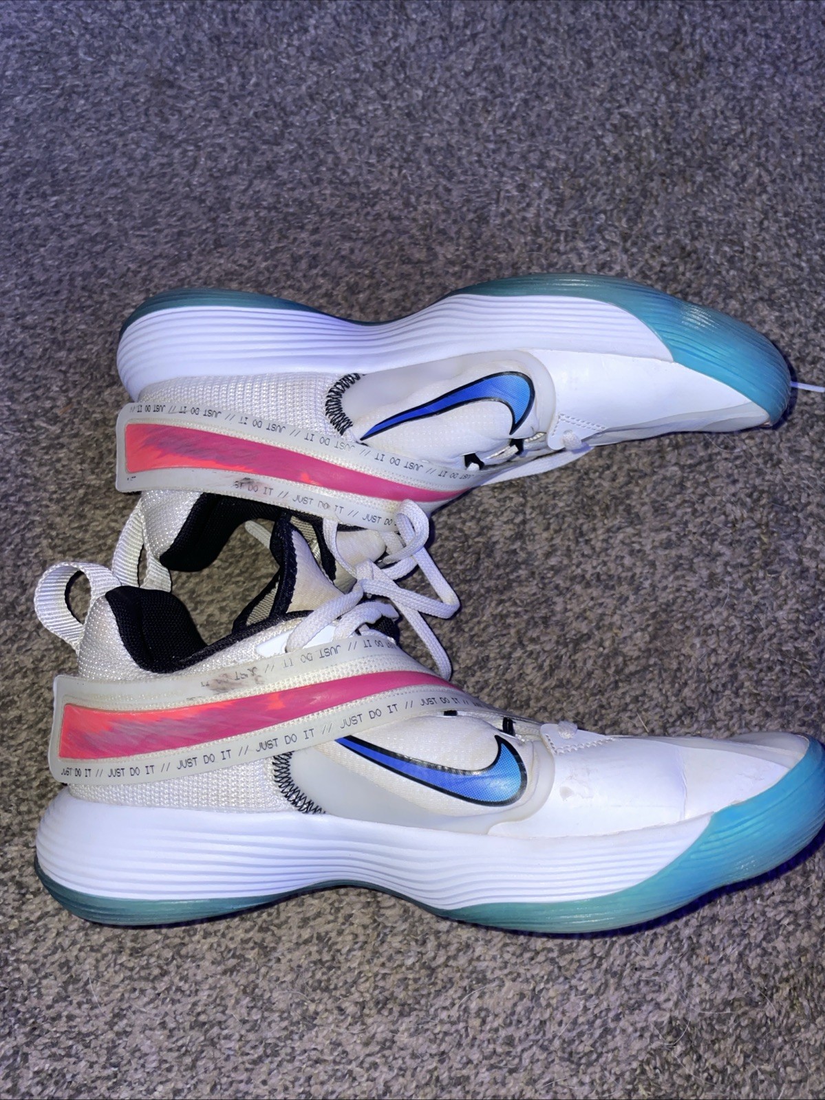 Nike Hyperspeed Court Volleyball Shoes White, Men’s Size 6/Women’s 7.5