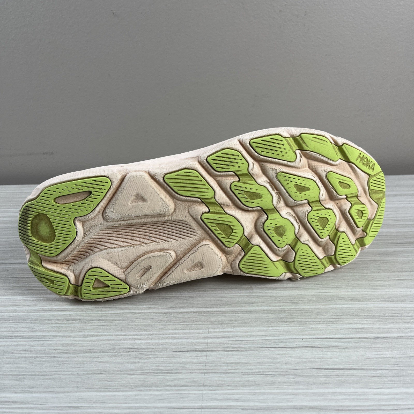 HOKA Clifton 9 Wide Shoes Womens Sz 10 Low Top Vanilla Astral Beige Mesh 1132211