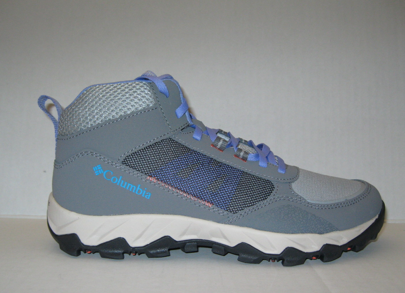New Columbia Women’s Flow Centre Sneakers Steam/Fairytale Size 9