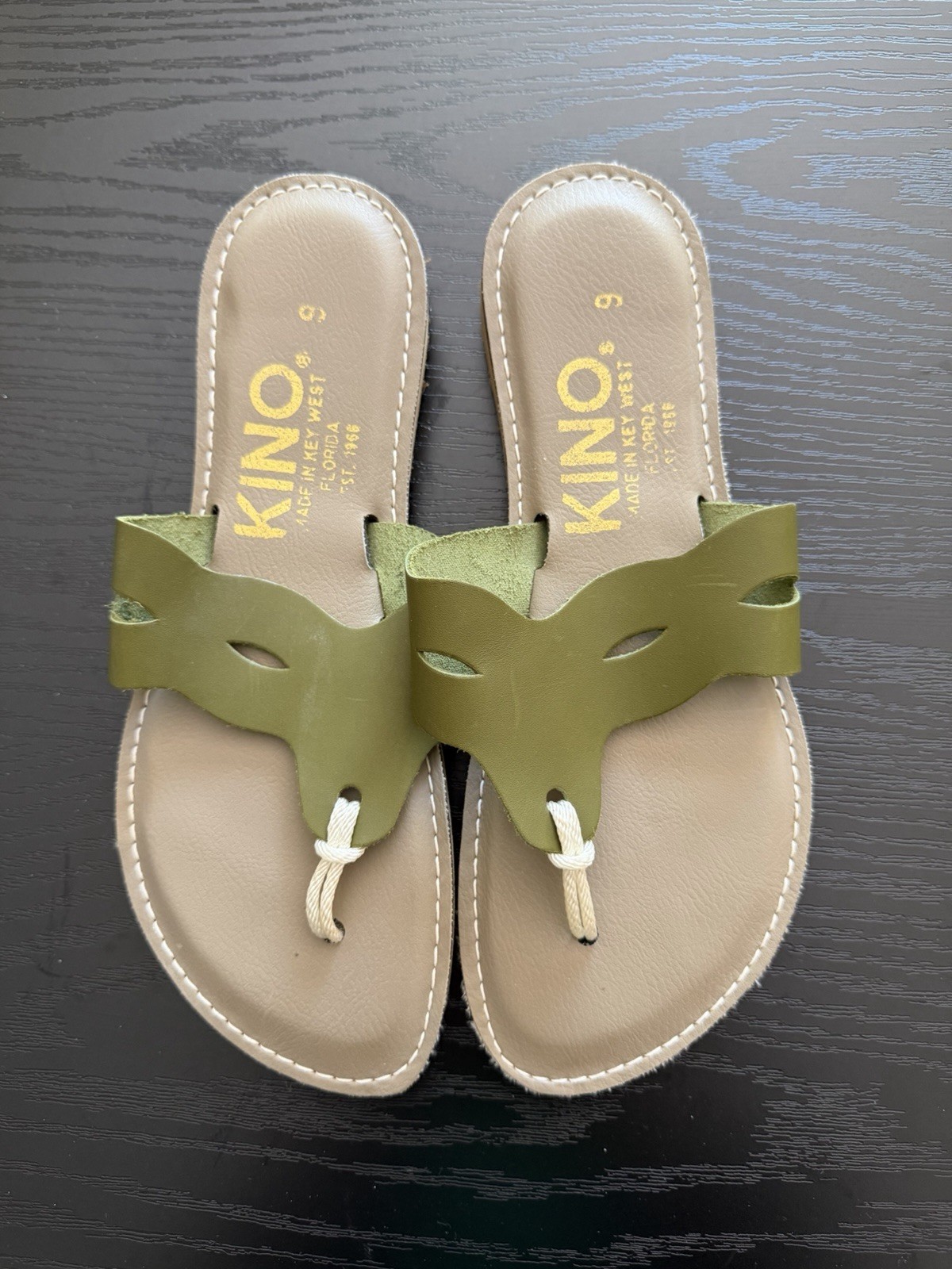 KINO Key West FL Women’s Flip Flops Sz 9 Thongs Sandals, Green Leather, New