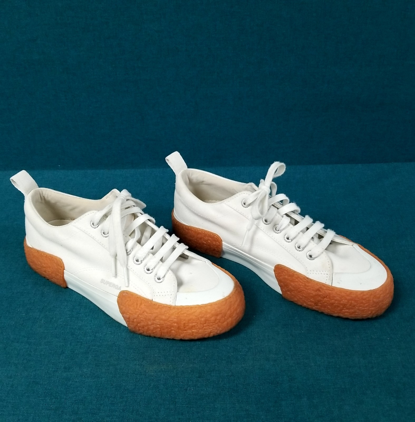 SUPERGA White Canvas & Textured Chunky Orange Bumper Shoes Men’s 8 Women’s 9.5