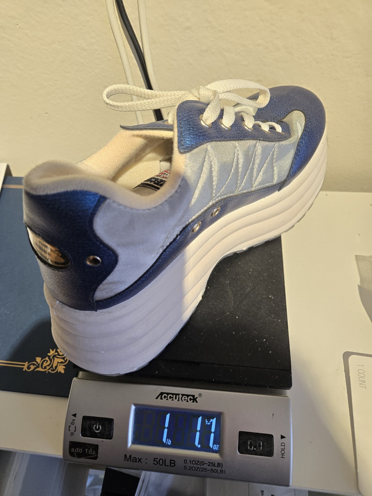Vintage 90s Y2K Skechers Platform Sneakers Blue Sz9 (fits like 8) Bubble Sole