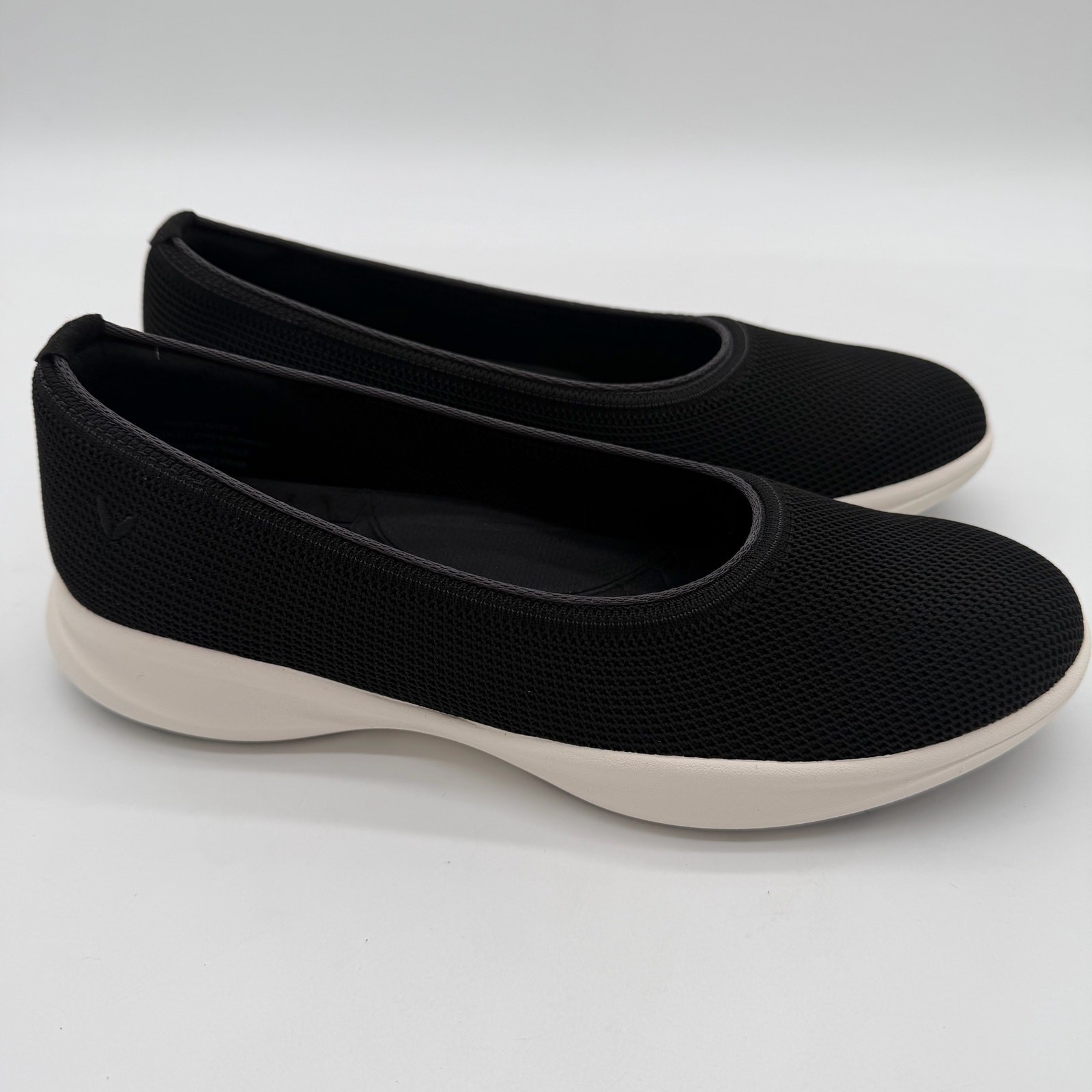 Vivaia Izabel Walker Pro Hybrid Comfort Support Knit Water RPT Flats Black 10.5