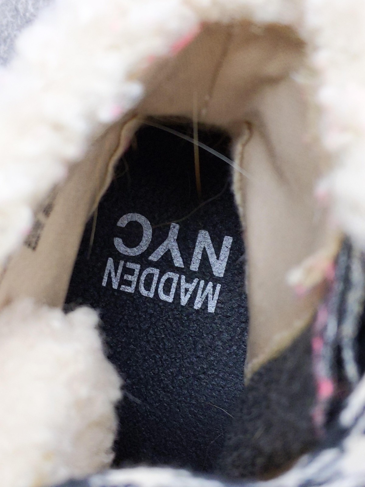 Madden NYC Boots Womens Size 9 40 Gray Faux Fur Lined Ankle Lace Up Zip