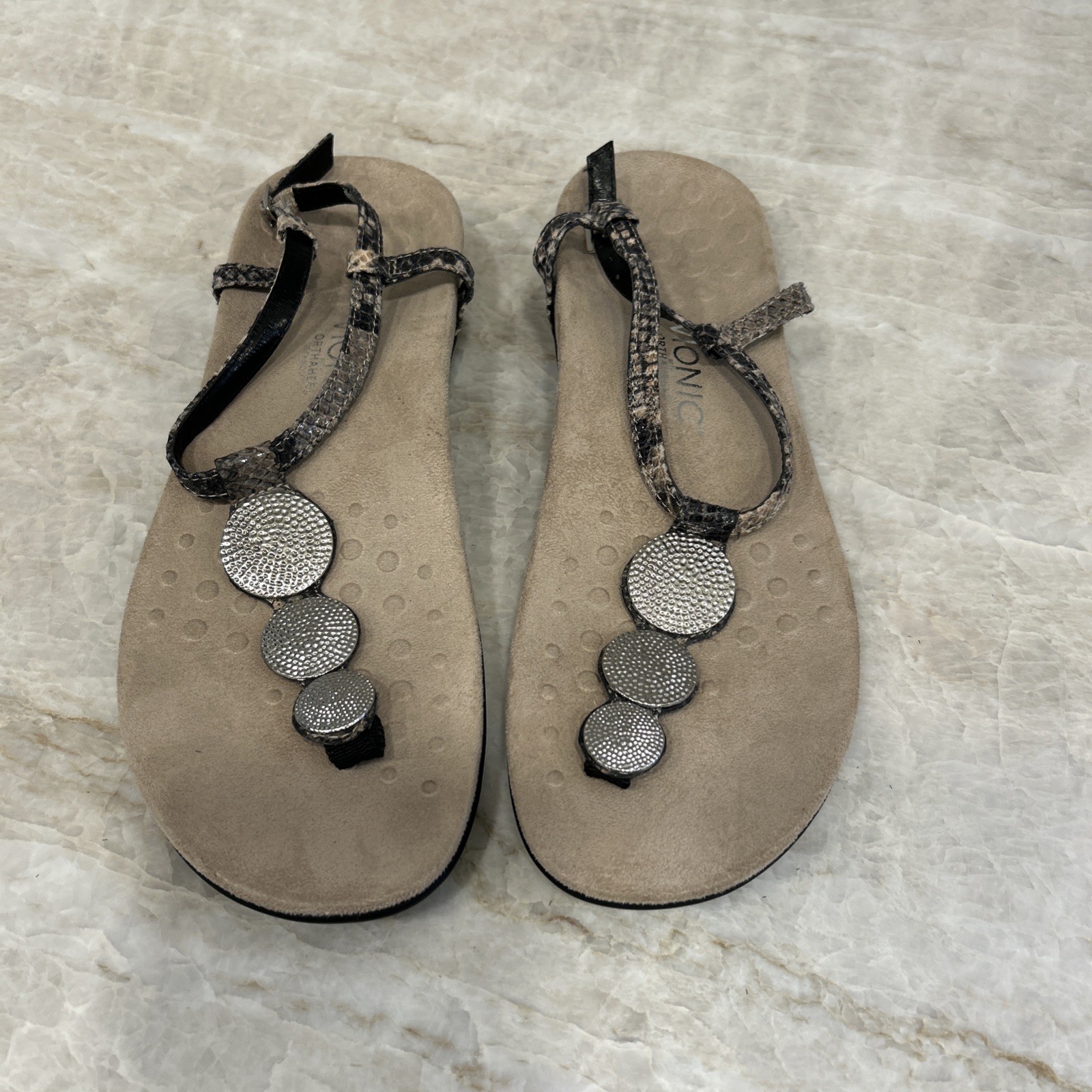 Vionic Womens Lizbeth Snakeskin Print T-Strap Sandal Silver Medallion Tan 10