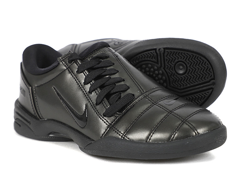 Nike Total 90 III Women’s Soccer Shoes Sports Training Sneakers NWT IM7595-002