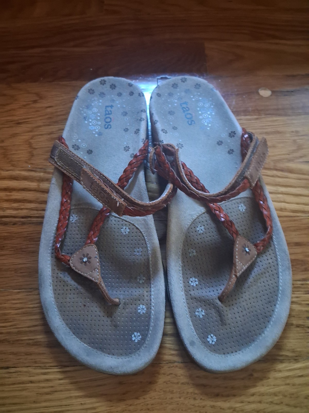 Taos Leather Sandals Women Sz 9 Braided Strap Comfort Split Toe Brown Daisy
