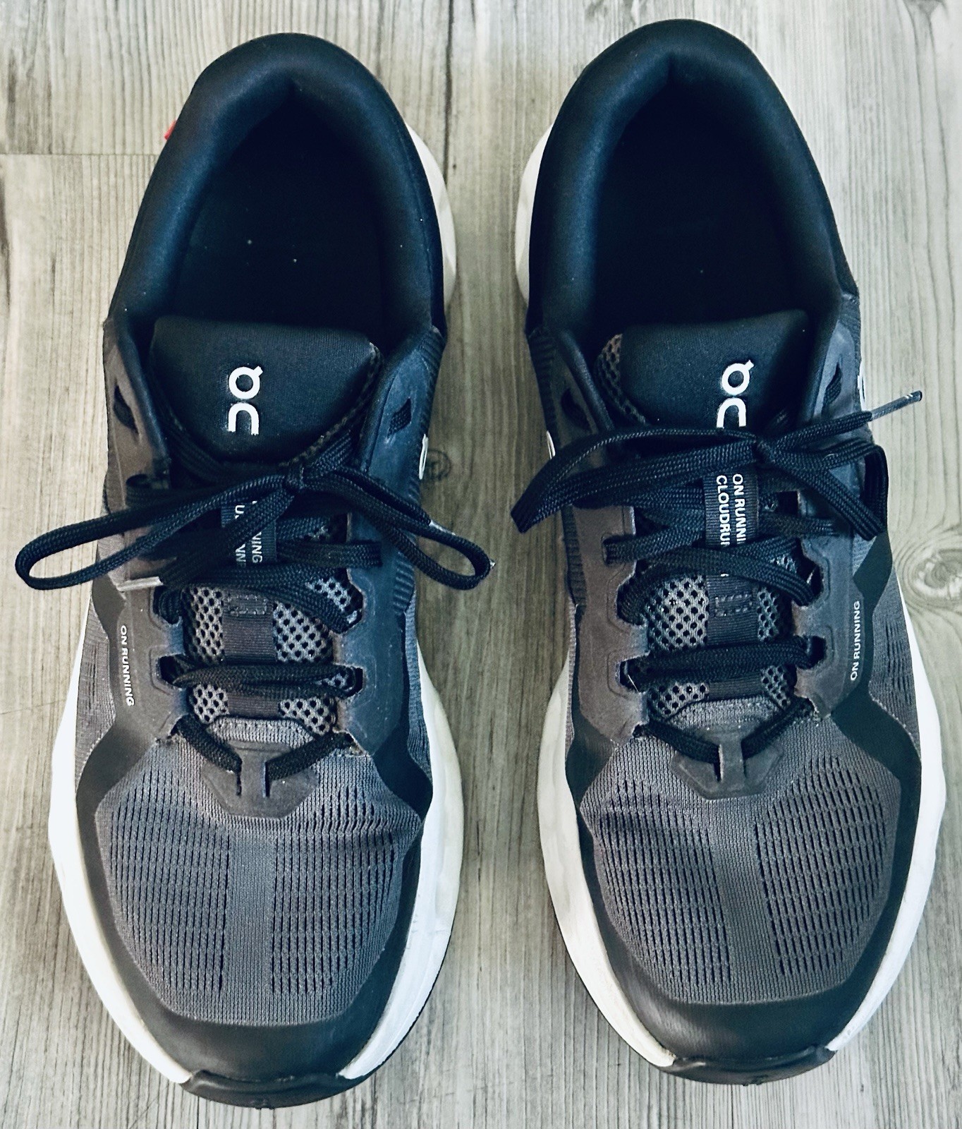 On CLOUDRUNNER 2 Womens Eclipse Black Gray Running / Sneakers Sz 10.5