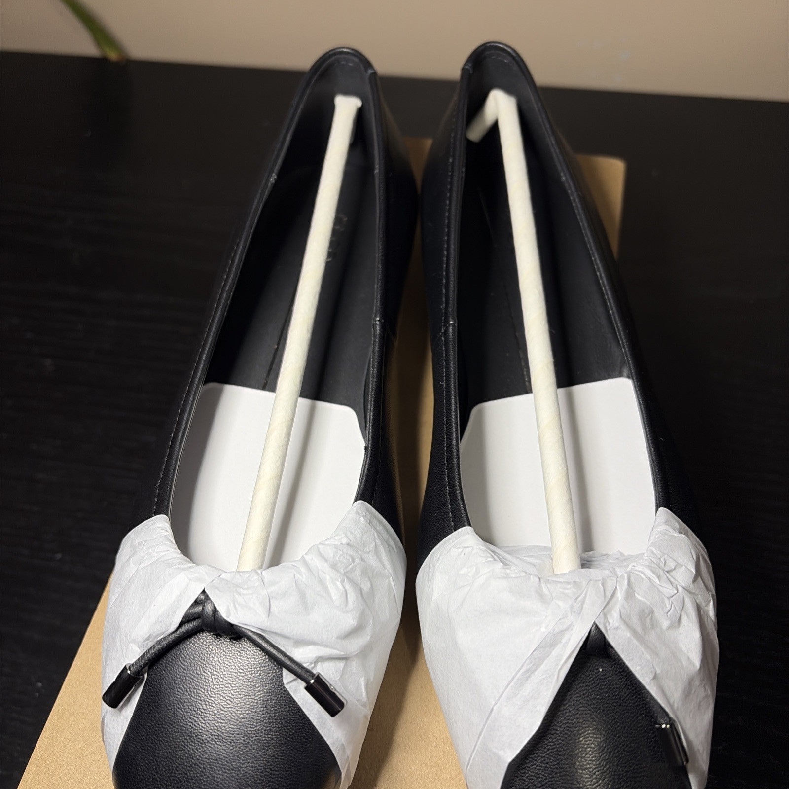 Ecco Margot Limestone Bow Ballerina Flats Size 7-7.5 US