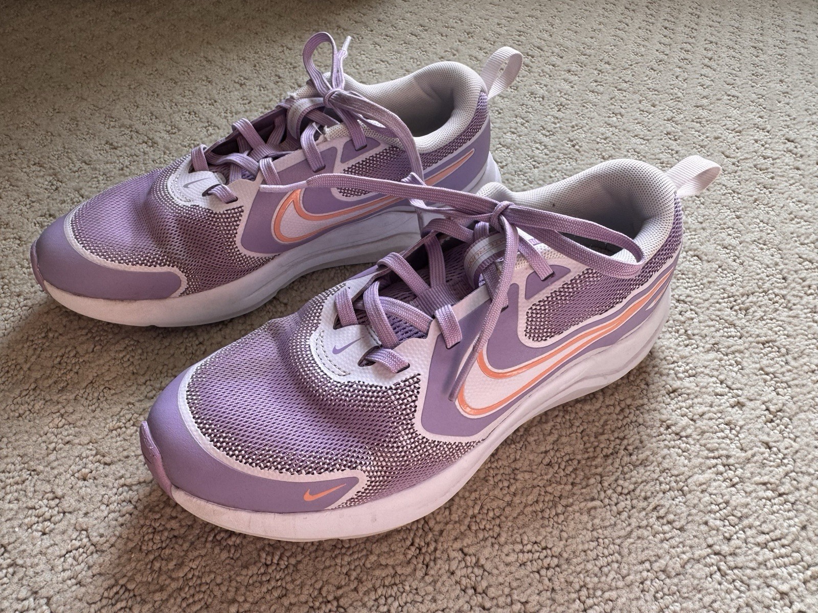 Nike Women’s Running Shoes Purple/Lavender Size 4.5Y Used – Good Condition