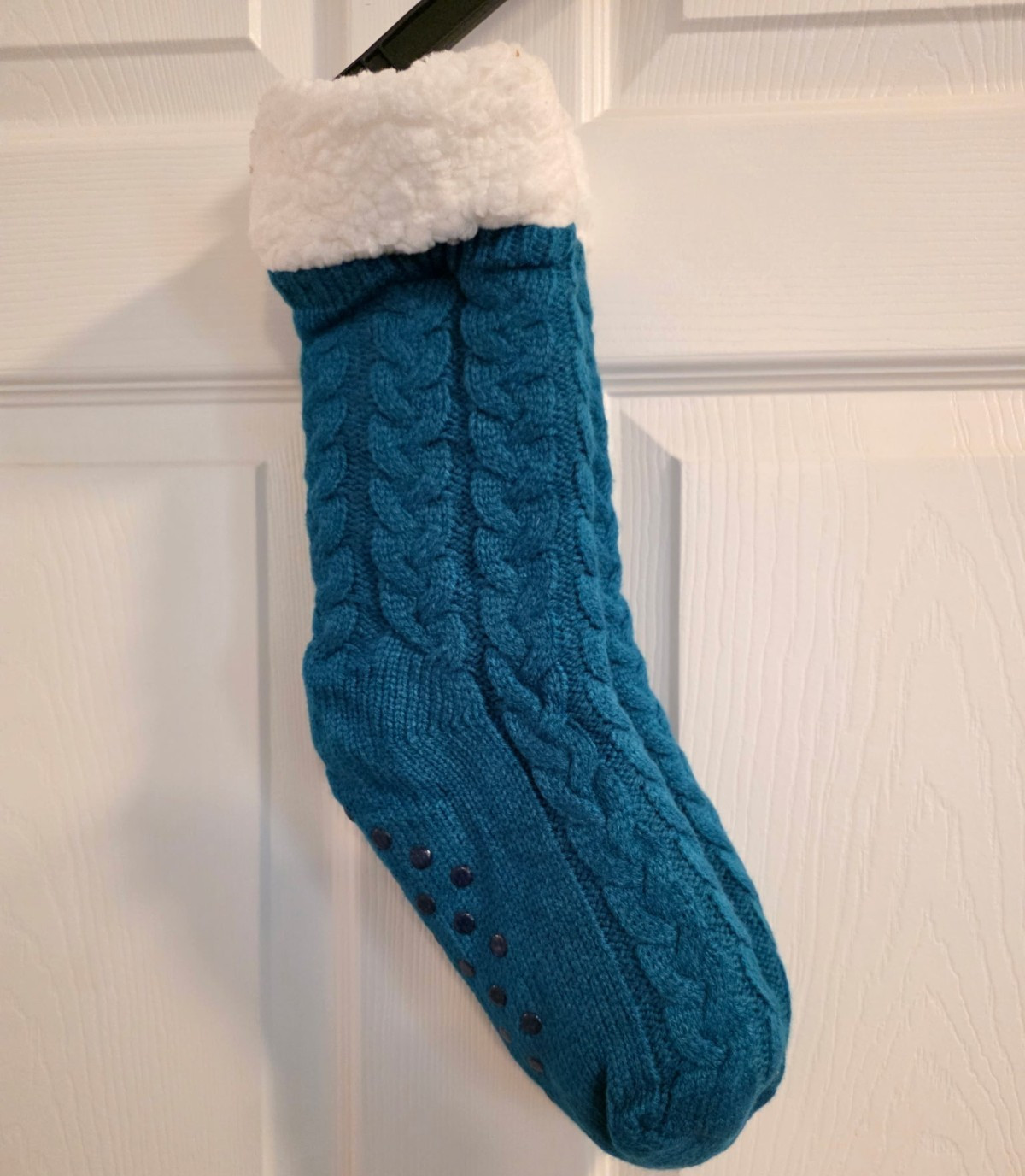 Women’s Blue/White Cable Knit Slipper Socks Faux Fur Lined Non-Slip One Size