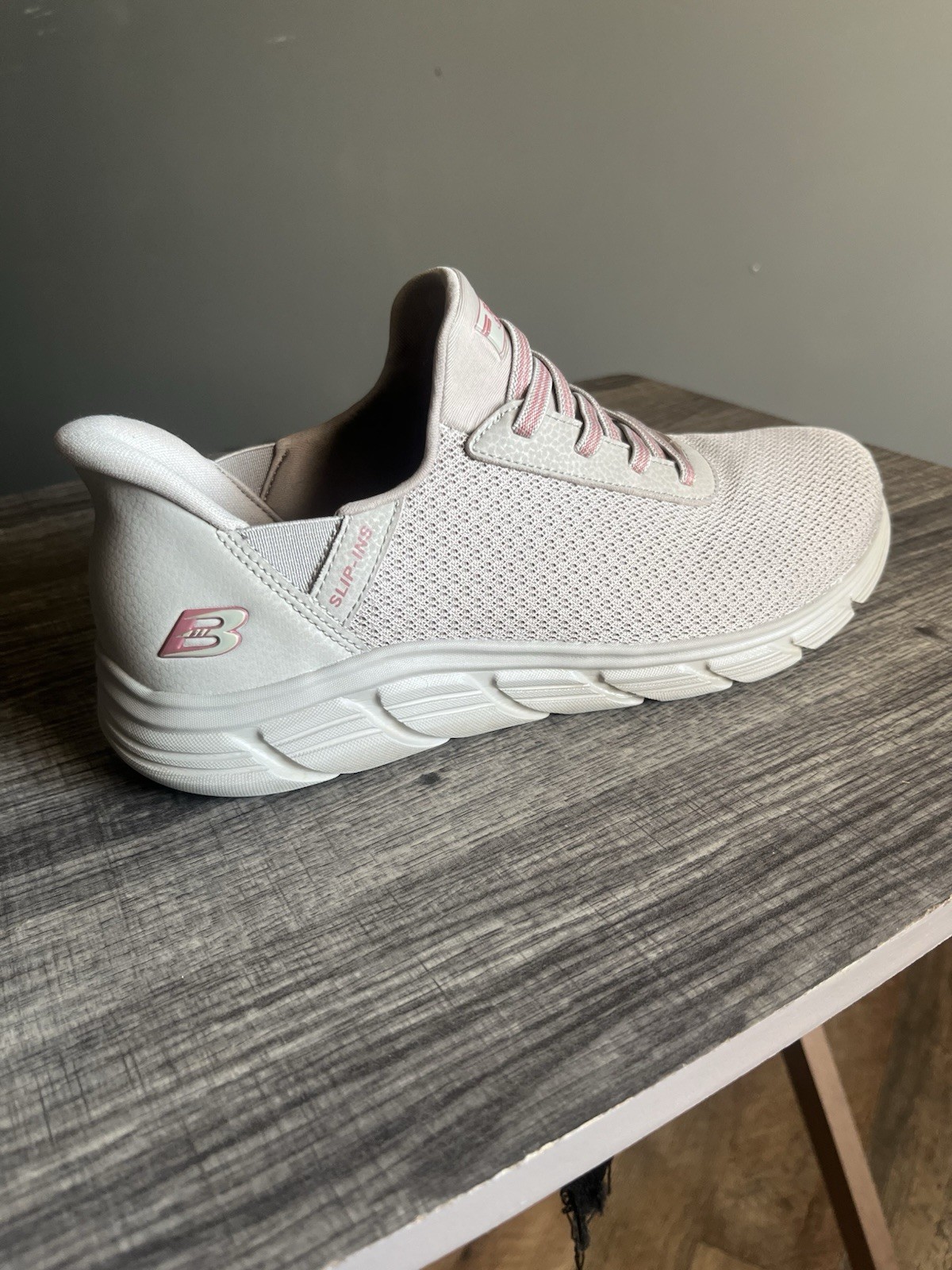 Skechers BOBS Sport B Flex Lo Slip-Ins Women’s( 9.5 Wide) Taupe Sneakers